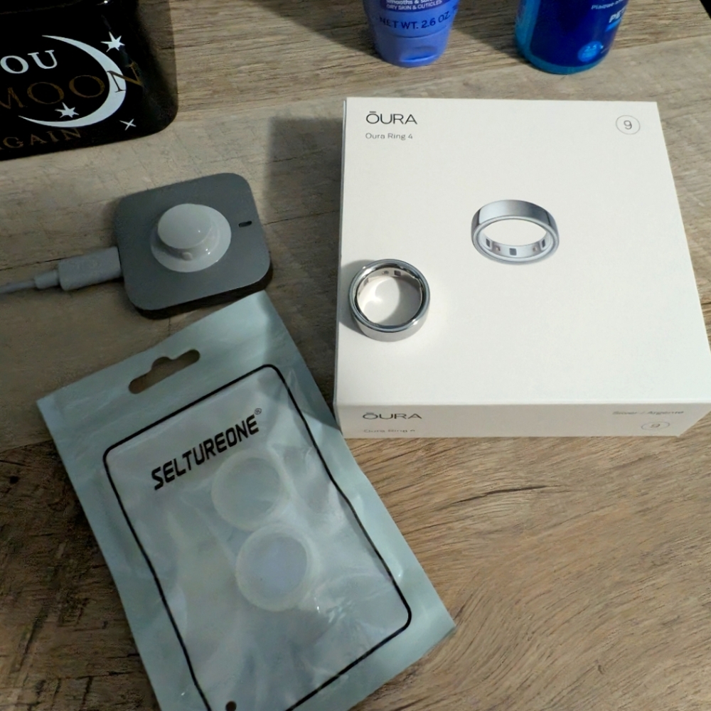 Oura Ring 4 - Silver - Size 9